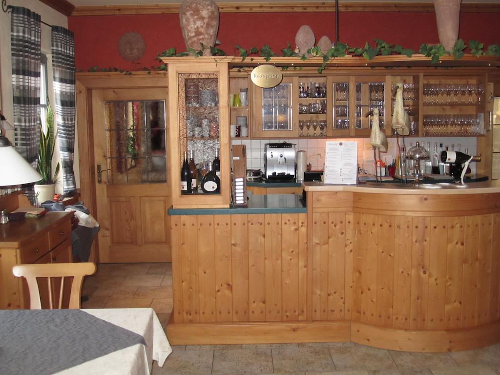 Grosslangheim Der Patrizierhof - Weingut Gasthof Hotel - Familie Grebner מראה חיצוני תמונה