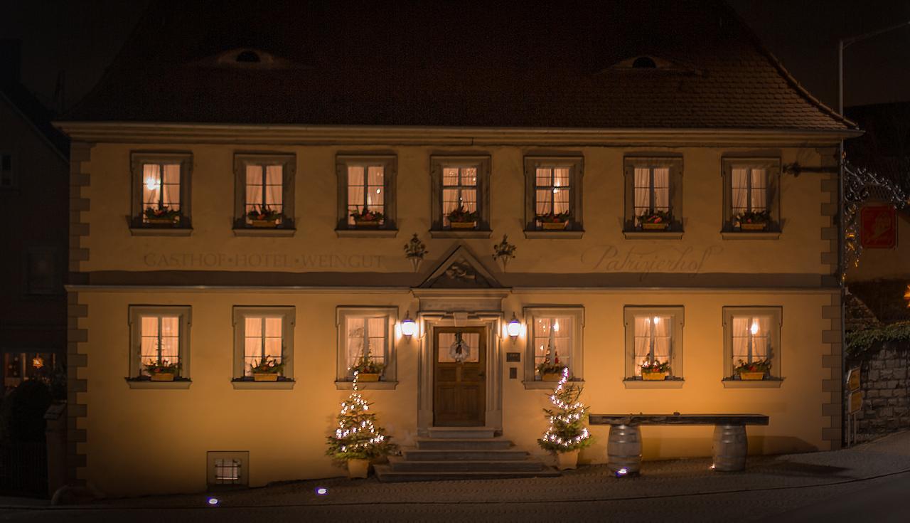 Grosslangheim Der Patrizierhof - Weingut Gasthof Hotel - Familie Grebner מראה חיצוני תמונה